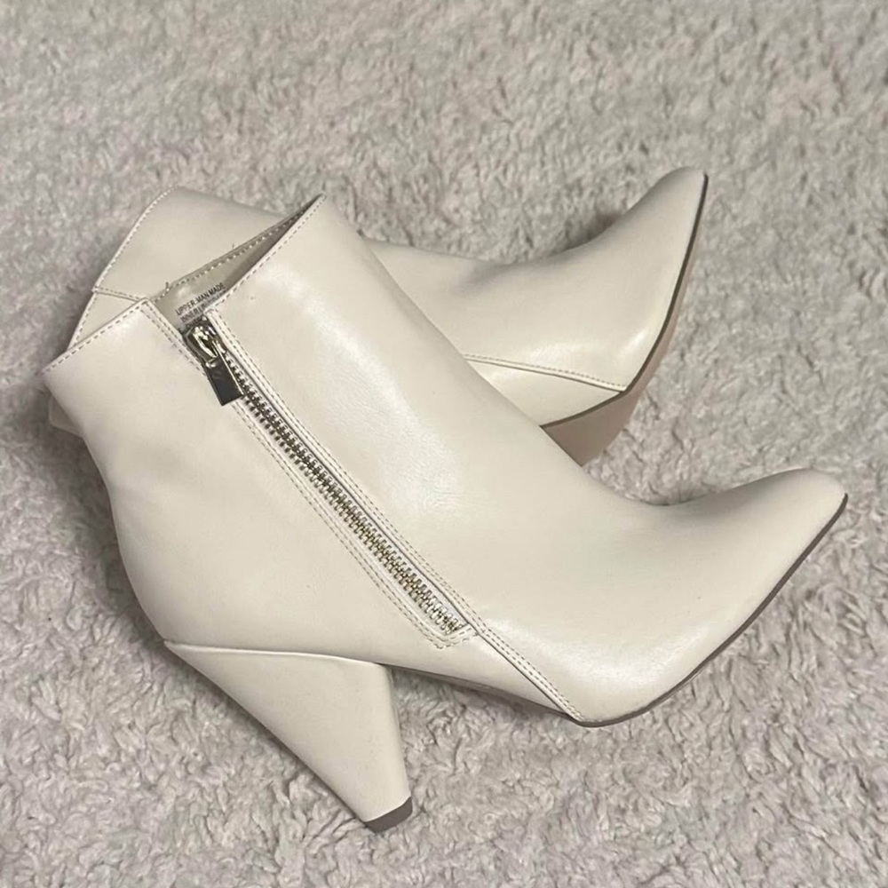 Just fab Cream Kaylee Ankle Boots size 8